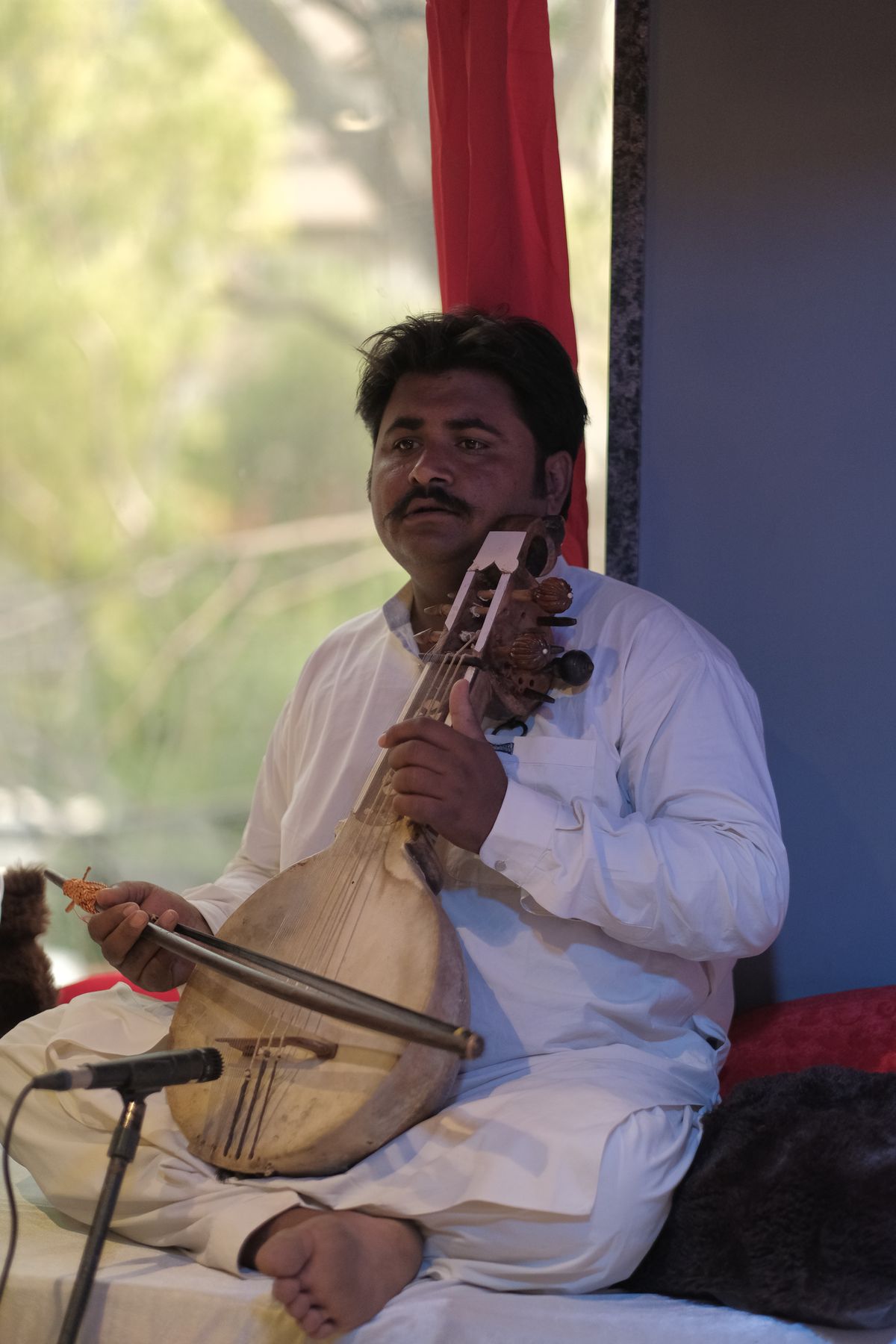 Ustad Roshan Khan
